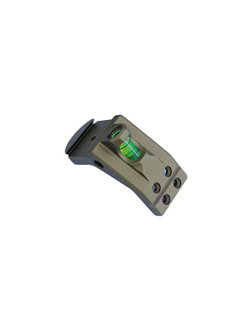 Der ERATAC Adapter für Universal Interface bietet eine 30 MOA Neigung, ein integriertes Bubble Level und eine robuste Mil-Spec Bauweise für präzises Schiessen.