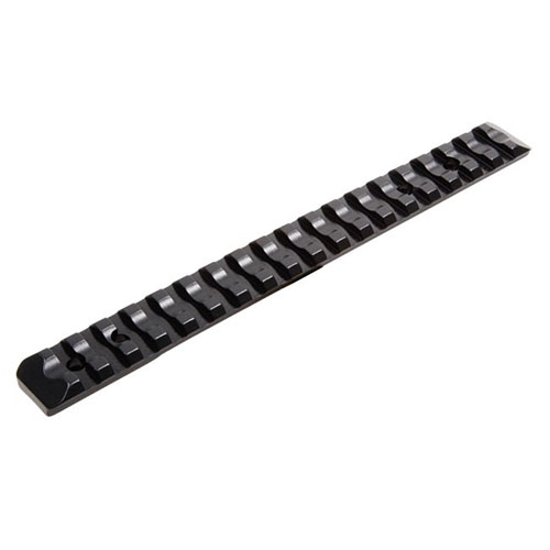 La Picatinny Rail RECKNAGEL in acciaio per Howa 1500 long con inclinazione di 20 MOA offre una base robusta e precisa per il montaggio di ottiche e accessori.