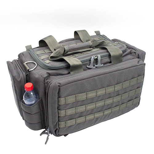 Die ULFHEDNAR Range Bag ist eine hochwertig verarbeitete und reich ausgestattete Tasche, ideal für Langwaffen und den Transport von Handfeuerwaffen.
