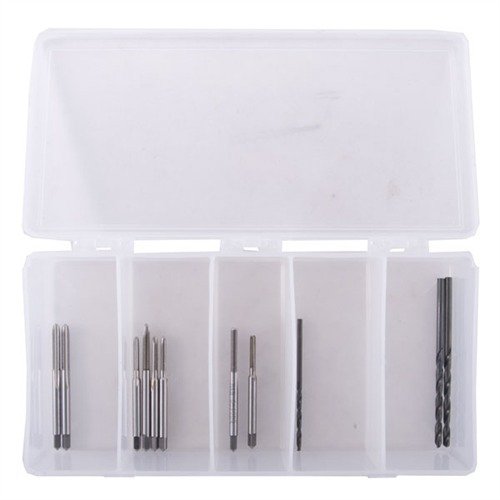 Il kit DRILL & TAP offre punte e filettature di alta qualità per montare mire ottiche su fucili e basi per ottiche, tutto in un pratico case in polietilene.