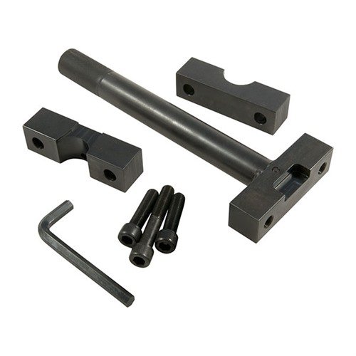 Der REMINGTON 700 Action Wrench von BROWNELLS umschliesst den Empfänger und verteilt Drehmoment gleichmässig, um teure Schäden zu vermeiden und perfekten Sitz zu gewährleisten.