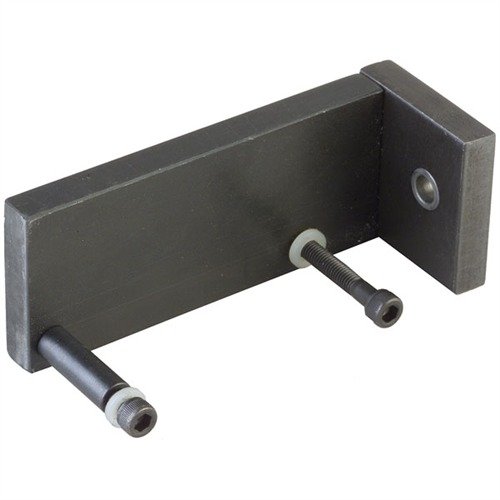 Mit dem 10/22® Receiver Drilling Jig kannst du das Laufreinigungslöchlein präzise anbringen, um das Reinigen von hinten zu ermöglichen und Schäden zu vermeiden.