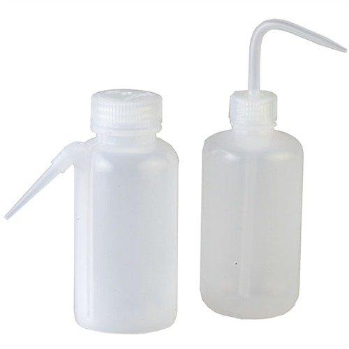 Le SQUEEZE BOTTLES di BROWNELLS sono dispenser ideali per cold blues, oli e lubrificanti, con beccucci per applicazioni precise o flusso abbondante.
