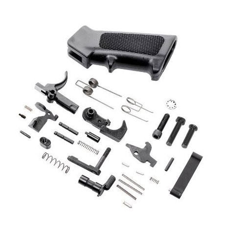 Das AR-15 Lower Parts Kit von CMMG enthält alle nötigen Teile für den Aufbau oder die Reparatur deines AR-Receivers und sorgt für einen reibungslosen Betrieb.