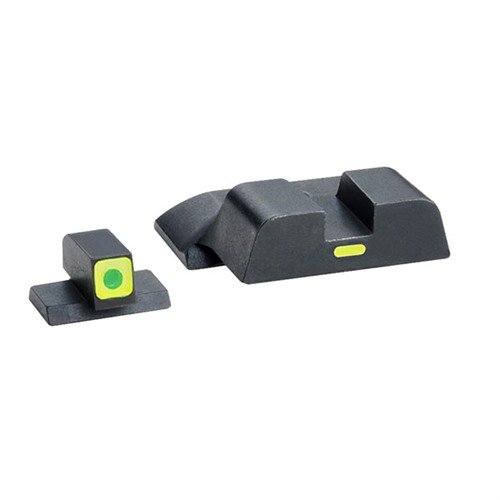 Das S&W M&P CAP Sight Set bietet eine schnelle Zielerfassung mit einem tritium beleuchteten Frontvisier und einem photolumineszenten Horizontalsicht für alle M&P Modelle.