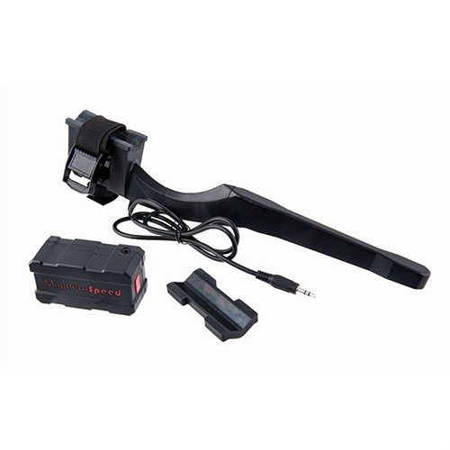 Der MagnetoSpeed Sporter Chronograph bietet eine einfache Anzeige, drei Empfindlichkeitsstufen und eine schnelle Befestigung für präzise Geschwindigkeitsmessungen.