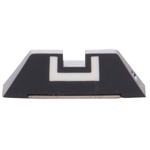 Das GLOCK Rear Fixed Sight 6.9mm bietet eine präzise Zielhilfe für Modelle 20, 21, 29, 30, 31, 32 und 36 mit einem klaren weissen Umriss.