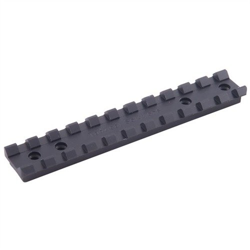 Die RUGER® 10/22® Picatinny Scope Mount aus leichtem 6061 T6 Aluminium bietet eine präzise Montage für verschiedene Zielfernrohre und ist langlebig anodisiert.