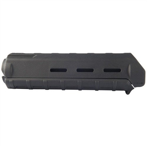Le handguard MOE Midlength en noir pour AR15/M16 offre une prise en main confortable, une légèreté accrue et une compatibilité avec de nombreux accessoires.