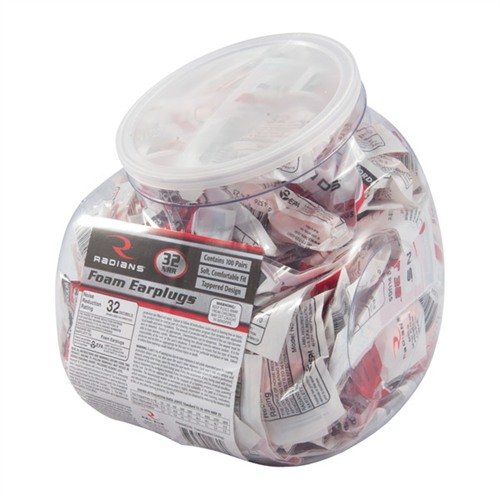 Die RADIANS FOAM EAR PLUGS schützen dein Gehör effektiv mit NRR 32. Die orangefarbenen, abnehmbaren Schaumstoffstöpsel passen bequem in jeden Gehörgang.