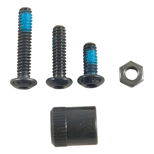 Das Magpul Sling Mount Kit – TYPE 1 ermöglicht die einfache Anpassung deiner MOE Rifle Stocks für QD Sling Swivels, aus robustem Phosphatstahl gefertigt.