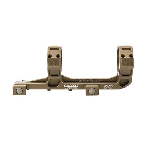 I supporti Geissele AR-15 Super Precision offrono una sicurezza senza pari con 1.400 libbre di forza di serraggio, realizzati in alluminio 7075-T6 per una precisione ottimale.