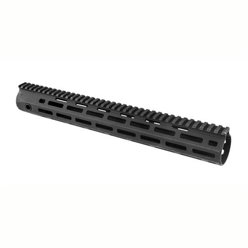 Die KAC URX 4 M-LOK Handguards bieten eine stabile, leichte und modulare Konstruktion mit M-LOK System, ideal für individuelle Anpassungen.