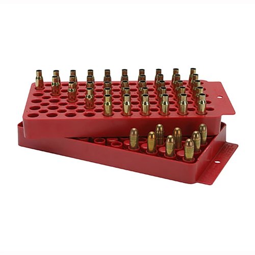 Die Universal Reloading Tray fasst 50 Patronen und ist kompatibel mit fast allen Gewehr- und Handfeuerwaffenpatronen, einschliesslich neuerer Modelle wie WSM und 500 S&W Mag.