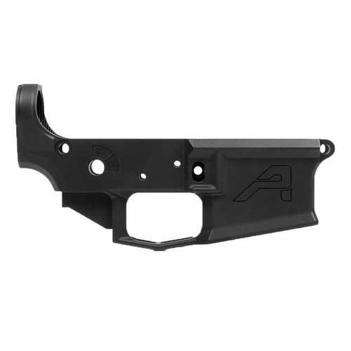 Der Aero Precision M4E1 Stripped Lower Receiver bietet die Stärke eines gefrästen Empfängers, einfache Teilekompatibilität und ein elegantes Design.
