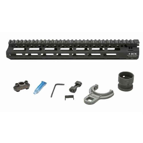 Il handguard BCM MCMR M-LOK offre un design leggero e robusto, con molteplici opzioni di montaggio e una finitura anodizzata per resistenza alla corrosione.