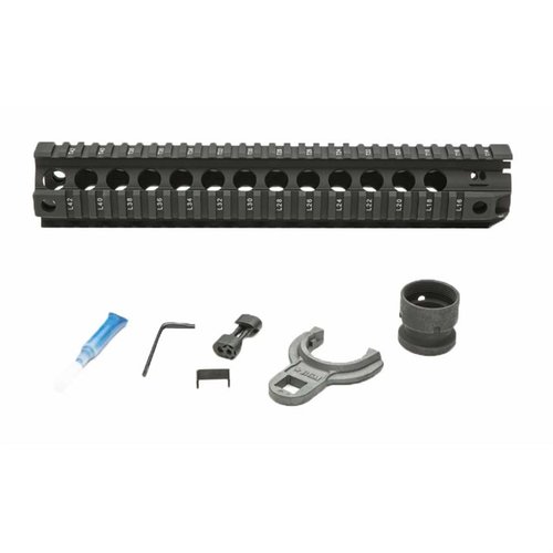 Il handguard BCM QRF offre una struttura leggera in alluminio, quattro rotaie Picatinny, e un sistema di indexing meccanico per una precisione senza compromessi.