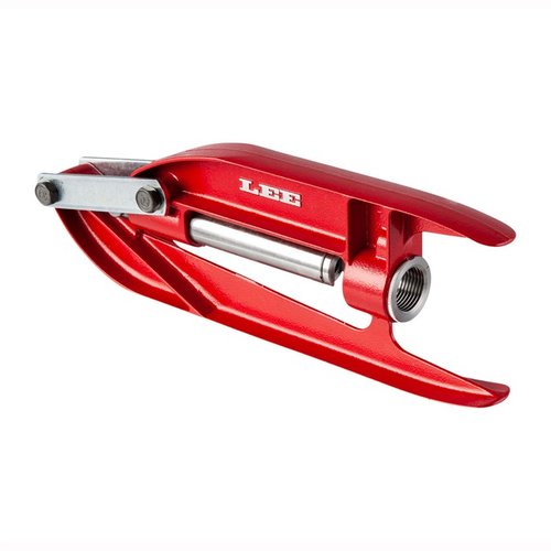 La presse manuelle Breech Lock de Lee est légère, compacte et permet un changement rapide des dies, parfaite pour recharger même dans un petit espace.