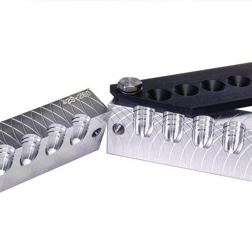 Die 6 CAVITY RIFLE BULLET MOLDS von LEE PRECISION bieten präzise, rostbeständige Aluminiumformen für 22 Kaliber (0.225