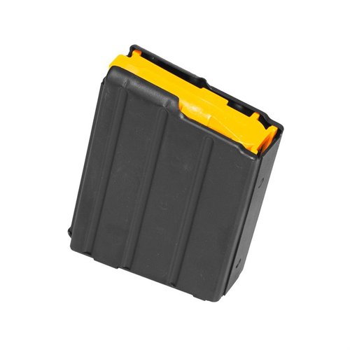 Il caricatore CMMG .350 Legend per AR-15 è realizzato in acciaio inossidabile, offre un alimentatore anti-tilt e capacità di 5 o 10 colpi per un'affidabilità superiore.