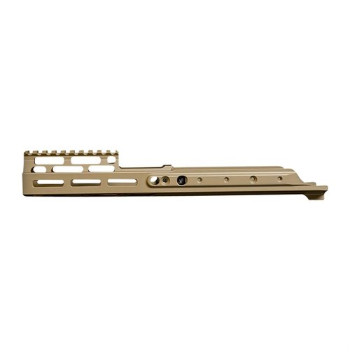 Die SCAR MREX MARK II M-LOK Handguards aus 6061-T6 Aluminium bieten dir vielseitige M-LOK Slots, eine Drop M-LOK Halterung und sind 100% Made in USA.