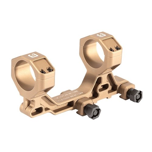 Der Badger Ordnance Condition One Modular Mount maximiert deine Montagemöglichkeiten mit einem 1,70-Zoll Bohrversatz und verhindert Ablenkungen bei Optiken.