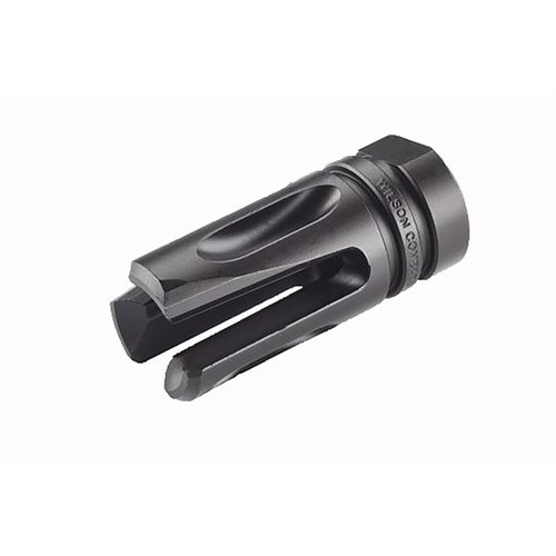 Il flash hider Accu-Tac AR di Wilson Combat migliora l'armonica della bocca, riduce il bagliore e non compromette la precisione. Realizzato in acciaio 4140.