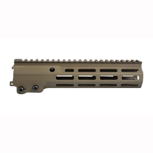 Il Geissele SMR MK16 M-LOK offre una rigidità superiore, facile installazione, personalizzazione massima con M1913 e M-LOK, e costruzione leggera in alluminio 6061-T6.
