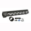 Das AR .308 Combat Rail Handguard von Midwest Industries bietet dir Vielseitigkeit und Haltbarkeit mit M-LOK-Slots, Anti-Rotation-Punkten und einem robusten Design.