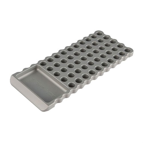 Der Area 419 Billet Loading Block ist aus anodisiertem 6061-T6 Aluminium gefertigt, bietet Platz für 50 Patronen und hat rutschfeste Gummifüsse.