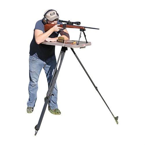 Entdecke den HIGH-LOW Shooting Tisch von MTM CASE-GARD! 🌄 Verstellbar von 18" bis 55" für optimale Schiessbedingungen überall.