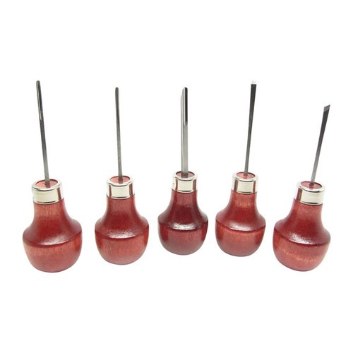 Vertraue auf die hochwertigen #107M SUB MINI Holzschnitzwerkzeuge von U.J. Ramelson – perfekt für präzise und detaillierte Arbeiten mit robusten Holzgriffen.