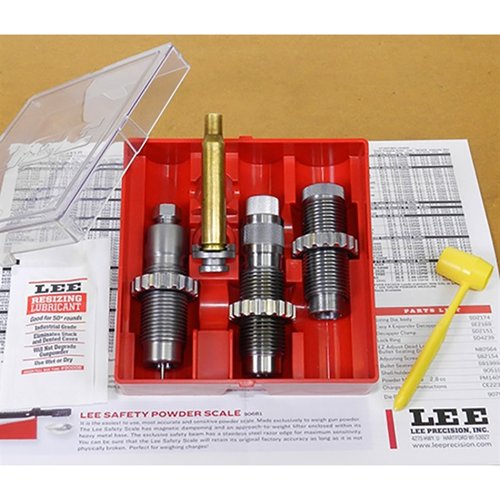 Le set de 3 dies PACESETTER 7MM STW de LEE PRECISION inclut tout ce qu'il te faut : Full Length Sizing Die, Bullet Seating Die, et Factory Crimp Die.