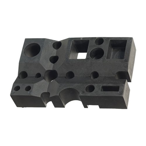 Der Archangel® Gunsmith Bench Block in Schwarz ist ein vielseitiges Werkzeug für die Waffenreparatur mit mehreren Schlitzen für Bolt-Disassembly und Teileausrichtung.