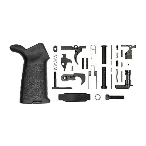 Il kit di parti inferiori AR-15 di Aero Precision include un'impugnatura Magpul MOE® e tutti i componenti necessari per assemblare un ricevitore inferiore mil-spec.