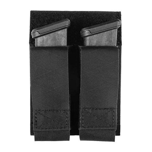 La Double Pistol Magazine Pouch di Grey Ghost Gear offre spazio per due caricatori, con magneti potenti per una sicurezza ottimale e costruzione in nylon laminato resistente.