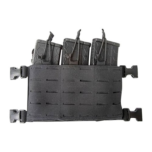 Der FOUNDATION SERIES KANGAROO MOLLE PLACARD bietet ein leichtes, robustes Design mit verstellbarem Shock Cord und einem 5.56 Triple Magazine Insert für optimale Sicherheit.