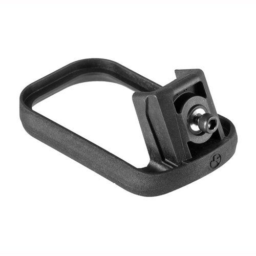 Il Magpul GL Enhanced Magazine Well per GLOCK 17 GEN 3 offre un'inserzione rapida dei caricatori, progettato per situazioni di stress, con costruzione in polimero rinforzato.