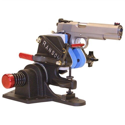 Der RANSOM MACHINE REST bietet dir präzise Handgun-Tests ohne menschliche Fehler, mit verstellbarer Höhe und wechselbaren Griffeinsätzen für beliebte Handfeuerwaffen.