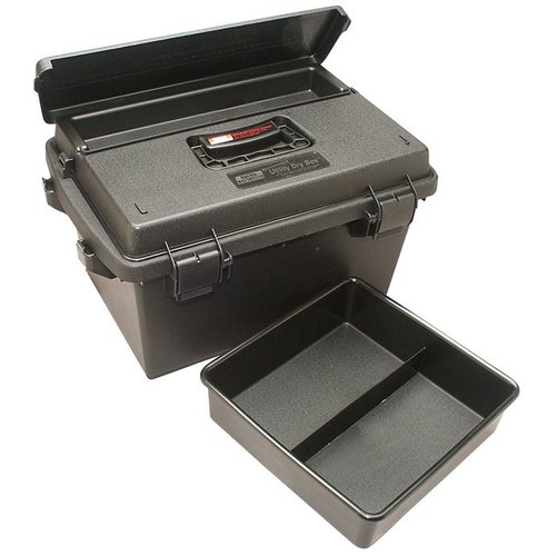 Die MTM Sportsmen's Plus Utility Dry Box ist O-Ring-dicht, bietet viel Platz (19x13x10.4) und schützt deine Ausrüstung zuverlässig vor Feuchtigkeit und Schmutz.