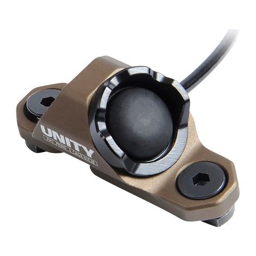 Le Hot Button offre un contrôle ergonomique à 45 degrés pour tes accessoires, se fixe solidement sur les rails Mil-Std M1913 ou M-LOK, et reste en place même sous pression.