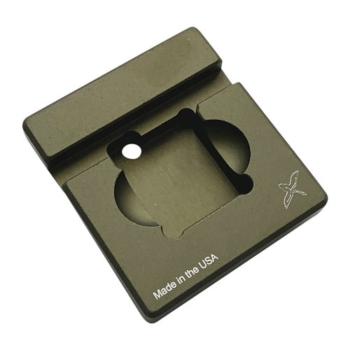 Der AR-15/M16 Gas Tube Pin Tool macht das Installieren und Entfernen des Gasrohrrollstifts einfach, stabil und präzise, dank seines durchdachten Designs und der grünen Farbe.