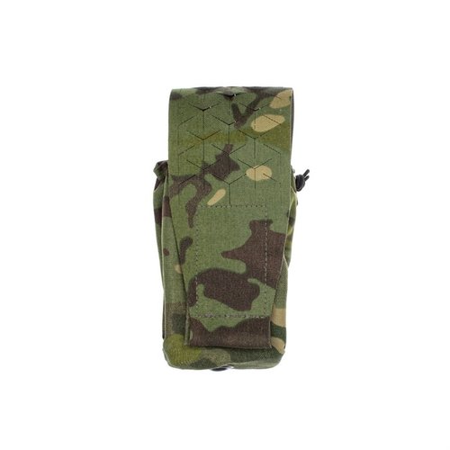 La SPUD Munitions Pouch offre versatilità con un cordino regolabile, copertura inclusa e capacità di contenere da un caricatore 556 a due 7.62, montabile ovunque.
