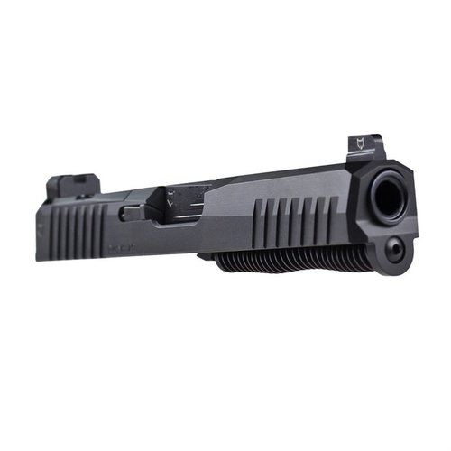 Le DUSK G19 offre un slide profilé en acier inoxydable, prêt pour un viseur reflex, avec des rainures avant et arrière pour un chargement facile.