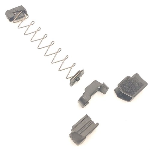 L'MTX 365 Mag Extender trasforma il tuo Sig Sauer P365, aumentando la capacità a 15 colpi e migliorando il controllo e la precisione senza compromettere lo stile.
