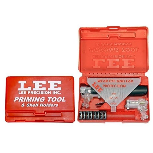 Le kit AUTO PRIMING TOOL de LEE PRECISION inclut un outil pratique avec des assemblages de amorces et 8 supports, compatible avec plus de 130 cartouches.