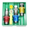 Il set di die Lee Rifle Breech Lock offre identificazione facile con bushings colorati, Full Length Sizing Die, e strumenti essenziali per la ricarica di munizioni.