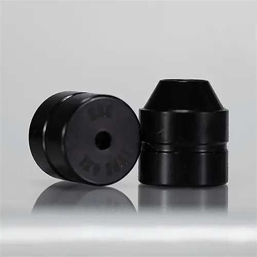 Le die INFINITY APS est le seul dont tu auras besoin pour recharger des munitions de 223 Remington à 338 Lapua Magnum, avec 6 tiges et 2 manchons.