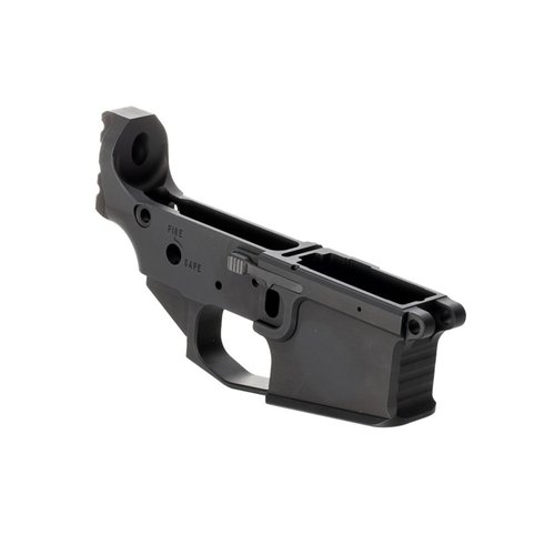 Der BRN-180M Lower Receiver ist vollständig ambidextrous, kompatibel mit Mil-Spec Teilen und bietet eine Picatinny-Schiene für Sig Sauer® MCX Stocks.