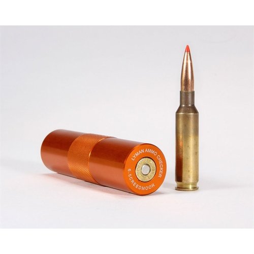 Le Lyman Pro Ammo Checker en acier inoxydable te permet de vérifier facilement tes cartouches 6.5 Creedmoor pour un chargement sans accroc dans ton arme.